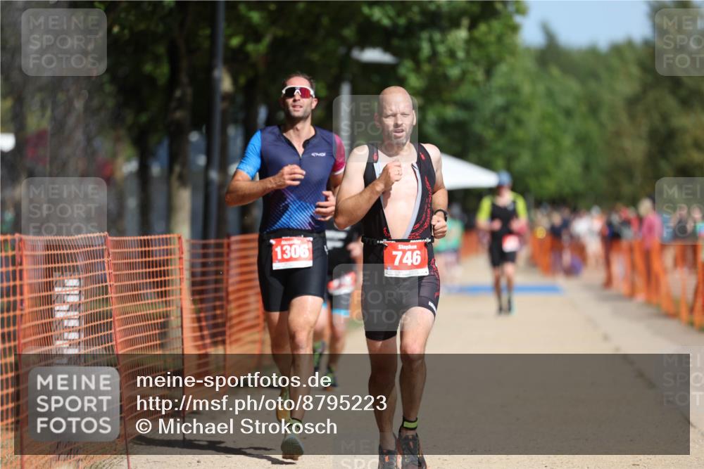 07.09.2025 - 19. Norderstedt Triathlon Michael Strokosch http://msf.ph/oto/8795223 07.09.2025 12:16:50 Laufen 746, 796, 1306 meine-sportfotos.de