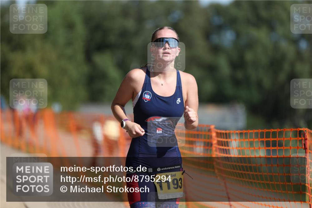 07.09.2025 - 19. Norderstedt Triathlon Michael Strokosch http://msf.ph/oto/8795294 07.09.2025 11:52:47 Laufen 1193 meine-sportfotos.de