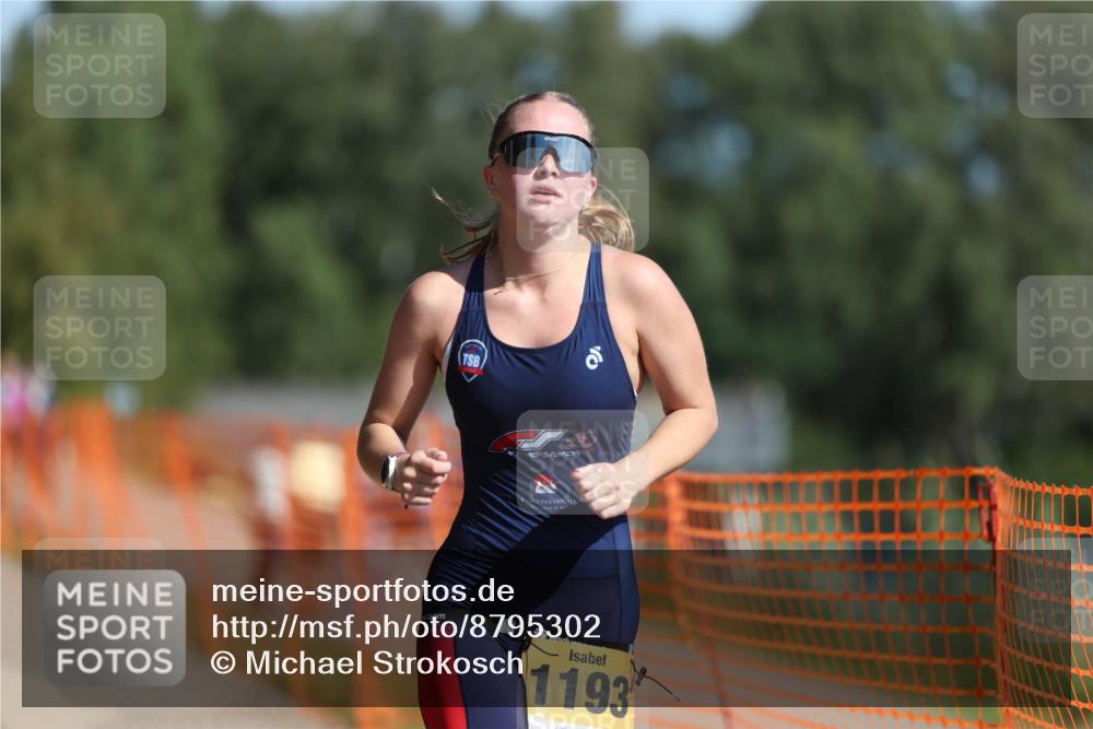 07.09.2025 - 19. Norderstedt Triathlon Michael Strokosch http://msf.ph/oto/8795302 07.09.2025 11:52:47 Laufen 1193 meine-sportfotos.de