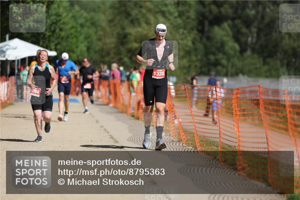 07.09.2025 - 19. Norderstedt Triathlon Michael Strokosch http://msf.ph/oto/8795363 07.09.2025 12:17:23 Laufen 155, 1320, 1394 meine-sportfotos.de
