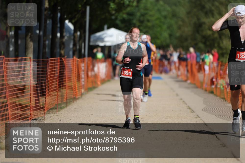 07.09.2025 - 19. Norderstedt Triathlon Michael Strokosch http://msf.ph/oto/8795396 07.09.2025 12:17:25 Laufen 303, 1320, 1394 meine-sportfotos.de