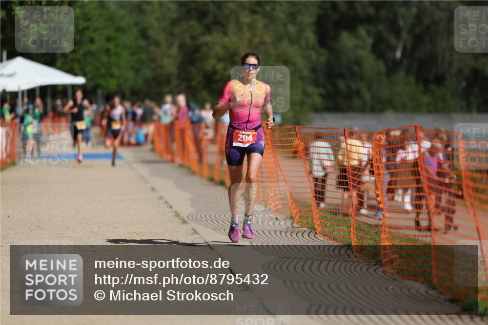 07.09.2025 - 19. Norderstedt Triathlon Michael Strokosch http://msf.ph/oto/8795432 07.09.2025 11:53:11 Laufen 204, 1203 meine-sportfotos.de