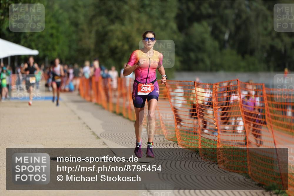 07.09.2025 - 19. Norderstedt Triathlon Michael Strokosch http://msf.ph/oto/8795454 07.09.2025 11:53:11 Laufen 204, 1203 meine-sportfotos.de