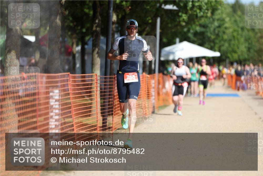07.09.2025 - 19. Norderstedt Triathlon Michael Strokosch http://msf.ph/oto/8795482 07.09.2025 12:17:47 Laufen 768 meine-sportfotos.de