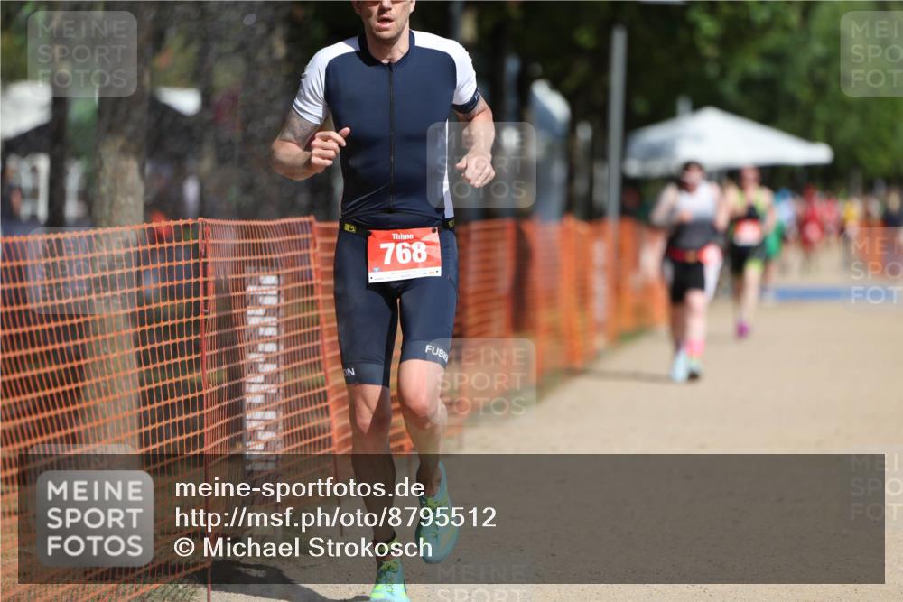 07.09.2025 - 19. Norderstedt Triathlon Michael Strokosch http://msf.ph/oto/8795512 07.09.2025 12:17:49 Laufen 768 meine-sportfotos.de