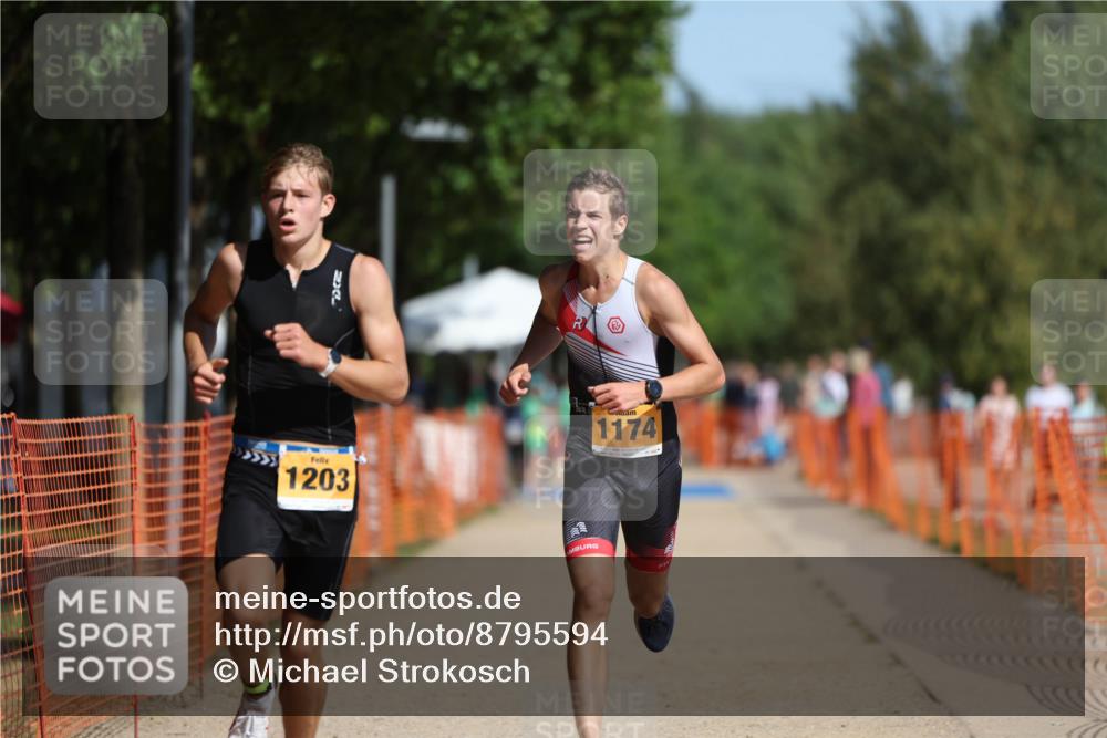 07.09.2025 - 19. Norderstedt Triathlon Michael Strokosch http://msf.ph/oto/8795594 07.09.2025 11:53:18 Laufen 204, 1174, 1203 meine-sportfotos.de