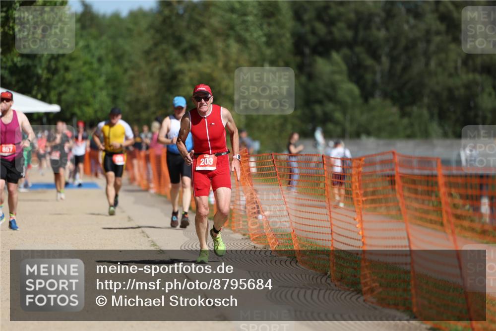 07.09.2025 - 19. Norderstedt Triathlon Michael Strokosch http://msf.ph/oto/8795684 07.09.2025 12:18:14 Laufen 203 meine-sportfotos.de