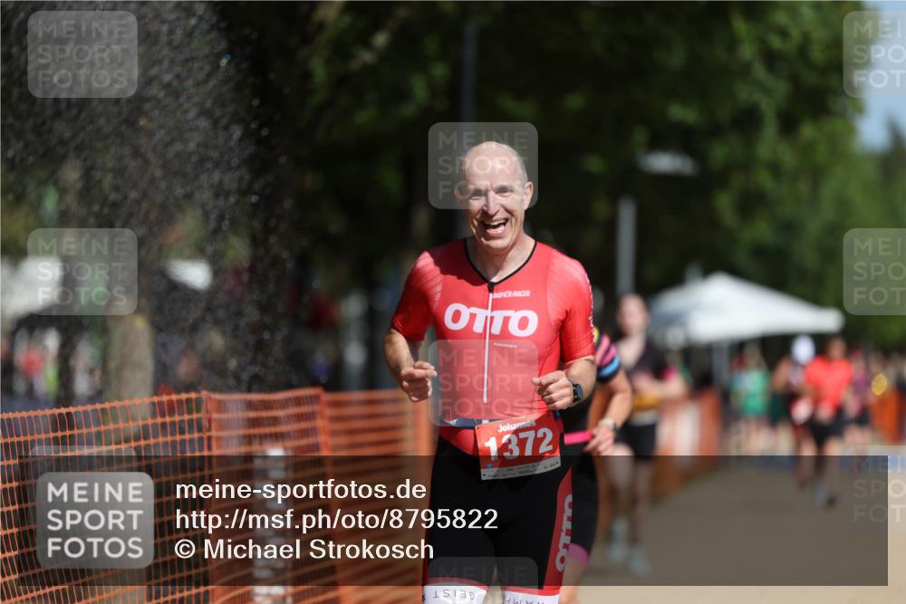 07.09.2025 - 19. Norderstedt Triathlon Michael Strokosch http://msf.ph/oto/8795822 07.09.2025 12:18:35 Laufen 822, 1159, 1300, 1372 meine-sportfotos.de