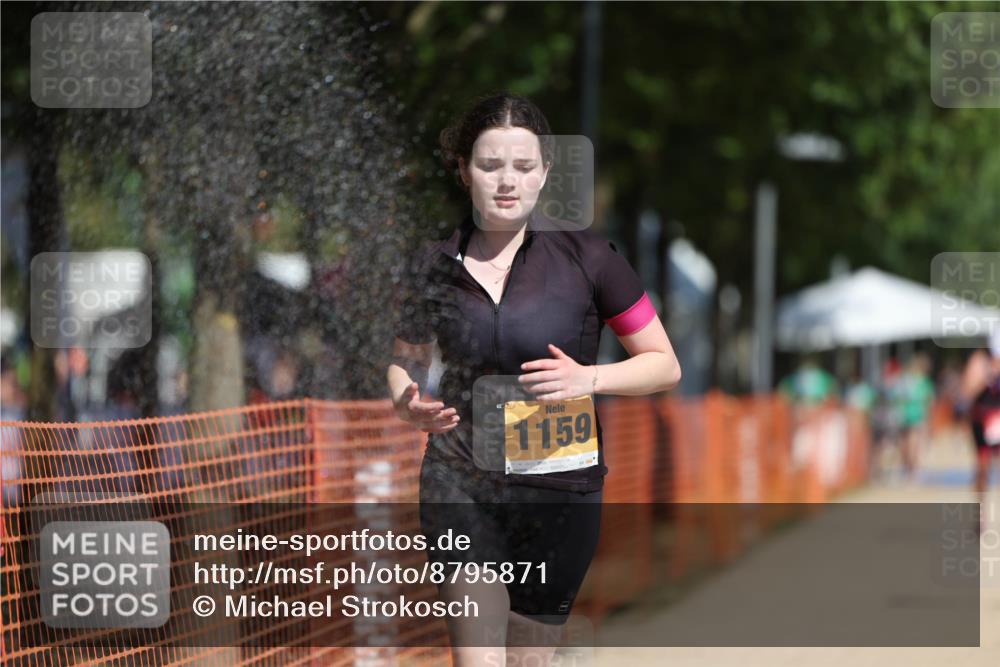 07.09.2025 - 19. Norderstedt Triathlon Michael Strokosch http://msf.ph/oto/8795871 07.09.2025 12:18:42 Laufen 803, 1159 meine-sportfotos.de