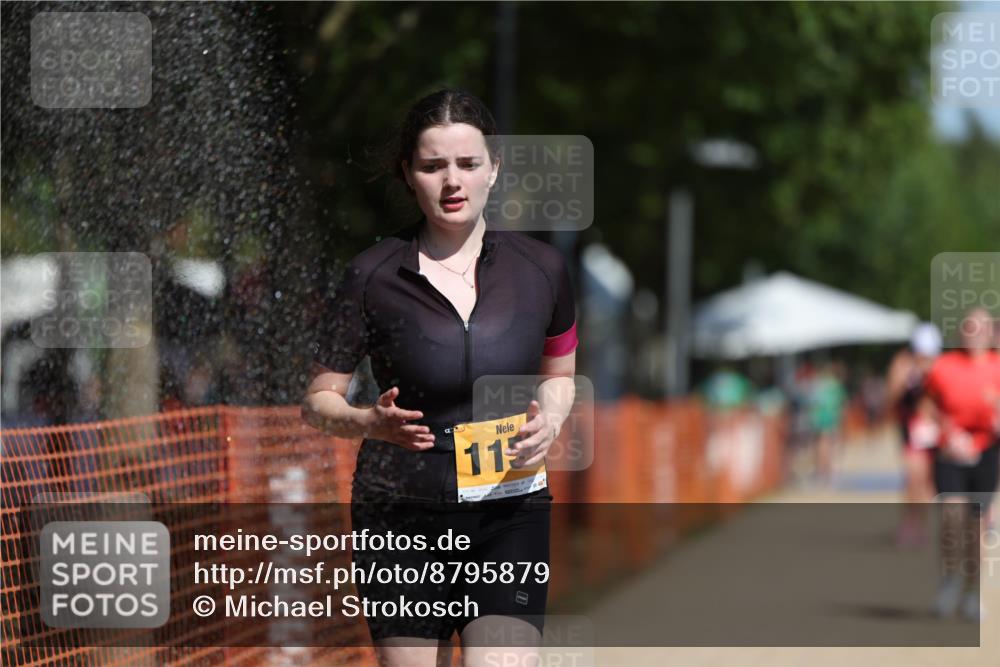 07.09.2025 - 19. Norderstedt Triathlon Michael Strokosch http://msf.ph/oto/8795879 07.09.2025 12:18:43 Laufen 803, 1159 meine-sportfotos.de