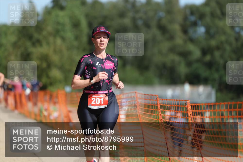 07.09.2025 - 19. Norderstedt Triathlon Michael Strokosch http://msf.ph/oto/8795999 07.09.2025 12:18:53 Laufen 149, 201, 803, 1381 meine-sportfotos.de
