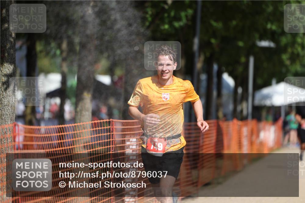 07.09.2025 - 19. Norderstedt Triathlon Michael Strokosch http://msf.ph/oto/8796037 07.09.2025 12:18:58 Laufen 149, 201, 1381 meine-sportfotos.de
