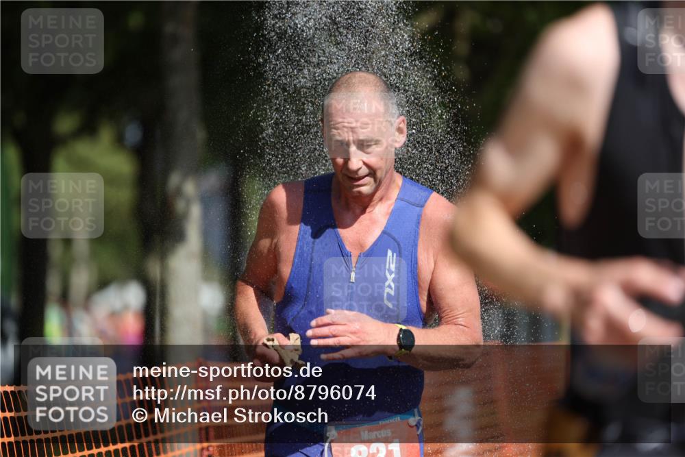 07.09.2025 - 19. Norderstedt Triathlon Michael Strokosch http://msf.ph/oto/8796074 07.09.2025 11:54:21 Laufen 821, 1189, 1200 meine-sportfotos.de