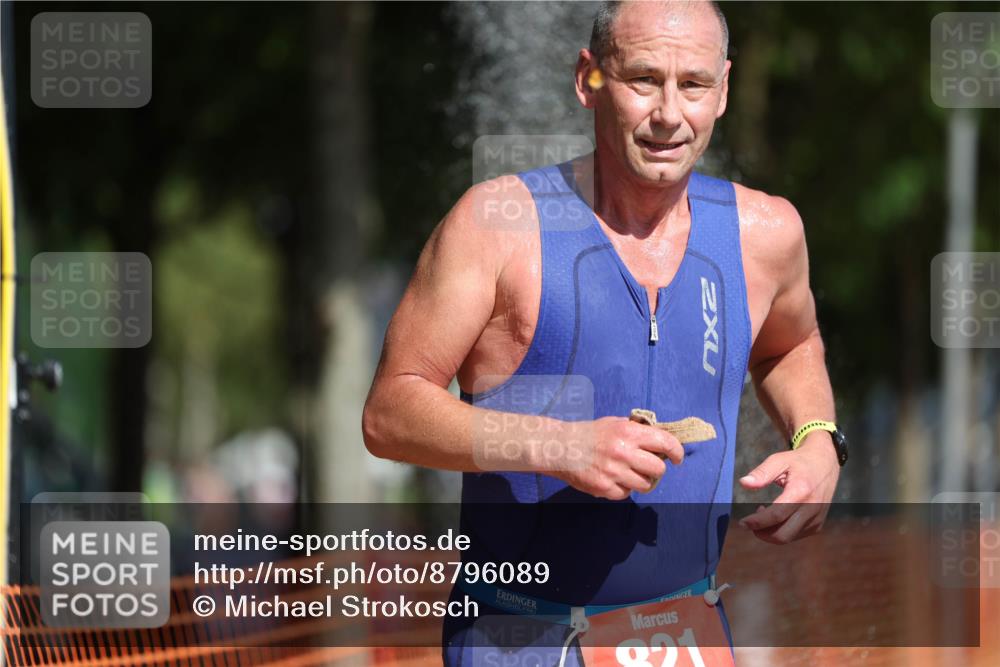 07.09.2025 - 19. Norderstedt Triathlon Michael Strokosch http://msf.ph/oto/8796089 07.09.2025 11:54:22 Laufen 821, 1189, 1200 meine-sportfotos.de