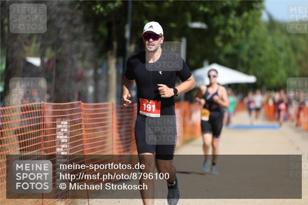 07.09.2025 - 19. Norderstedt Triathlon Michael Strokosch http://msf.ph/oto/8796100 07.09.2025 12:19:07 Laufen 191, 1187 meine-sportfotos.de