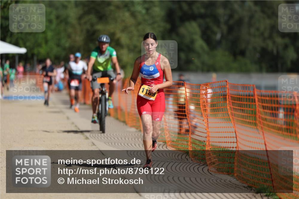 07.09.2025 - 19. Norderstedt Triathlon Michael Strokosch http://msf.ph/oto/8796122 07.09.2025 11:54:26 Laufen 238, 1189 meine-sportfotos.de