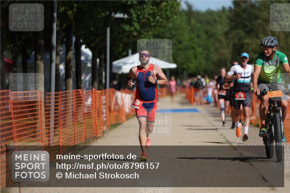 07.09.2025 - 19. Norderstedt Triathlon Michael Strokosch http://msf.ph/oto/8796157 07.09.2025 11:54:30 Laufen 238, 819, 984, 1189 meine-sportfotos.de