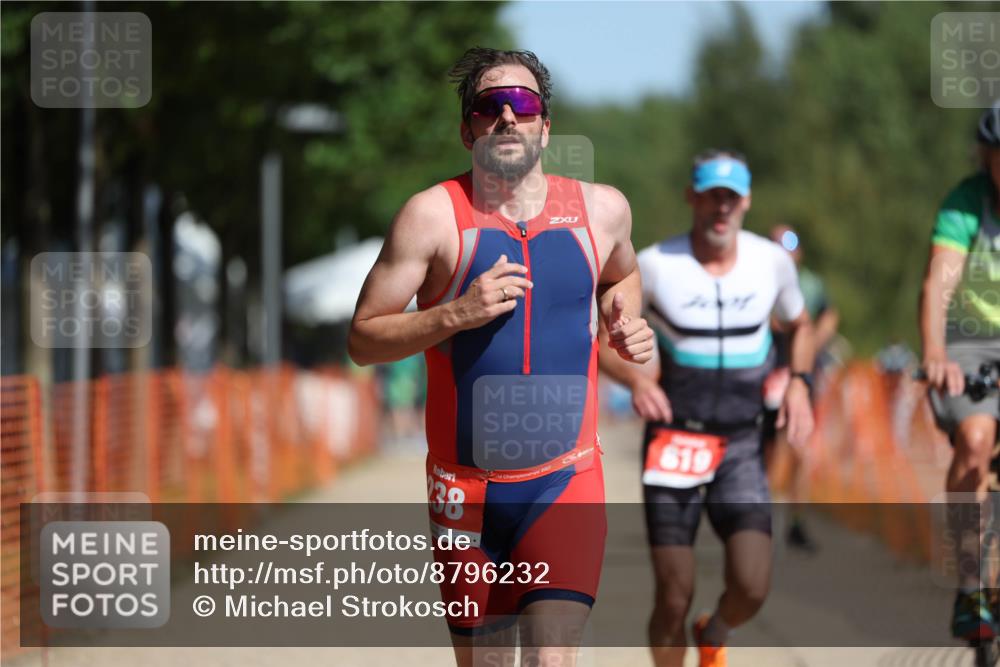 07.09.2025 - 19. Norderstedt Triathlon Michael Strokosch http://msf.ph/oto/8796232 07.09.2025 11:54:34 Laufen 238, 819, 984, 1257, 1395 meine-sportfotos.de
