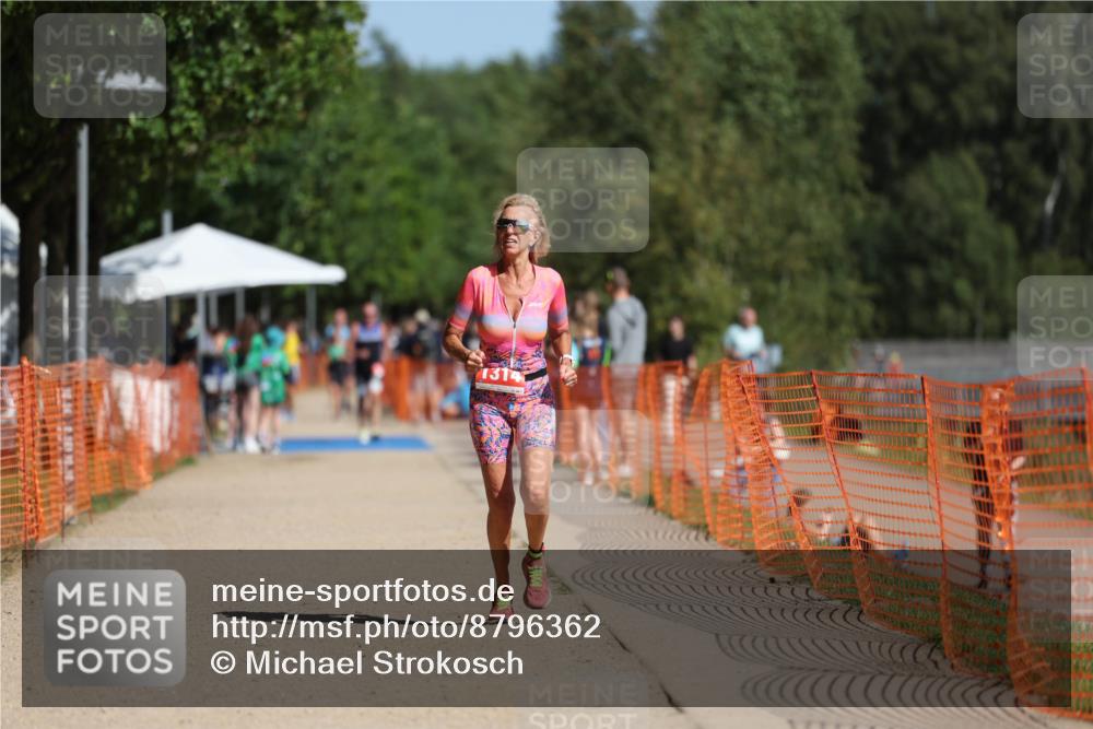 07.09.2025 - 19. Norderstedt Triathlon Michael Strokosch http://msf.ph/oto/8796362 07.09.2025 11:54:58 Laufen 1314 meine-sportfotos.de