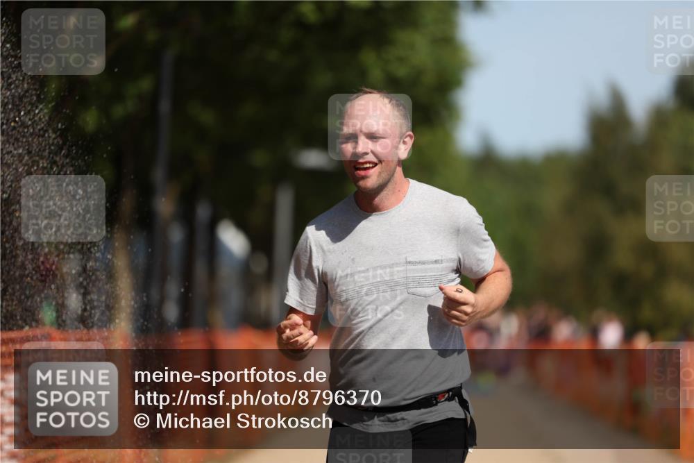 07.09.2025 - 19. Norderstedt Triathlon Michael Strokosch http://msf.ph/oto/8796370 07.09.2025 12:19:40 Laufen 801 meine-sportfotos.de