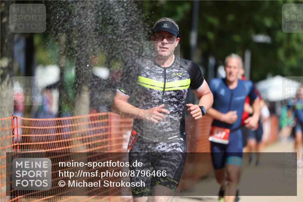 07.09.2025 - 19. Norderstedt Triathlon Michael Strokosch http://msf.ph/oto/8796466 07.09.2025 12:19:49 Laufen 215, 791, 837, 862, 1265 meine-sportfotos.de