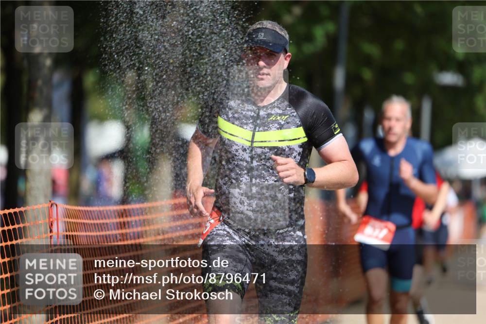 07.09.2025 - 19. Norderstedt Triathlon Michael Strokosch http://msf.ph/oto/8796471 07.09.2025 12:19:49 Laufen 215, 791, 837, 862, 1265 meine-sportfotos.de