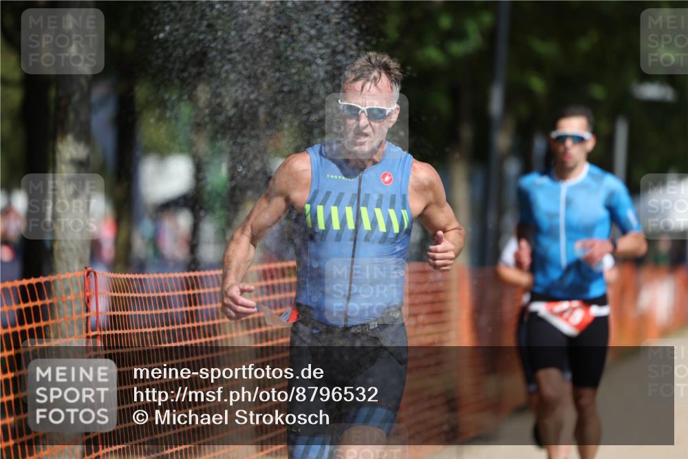 07.09.2025 - 19. Norderstedt Triathlon Michael Strokosch http://msf.ph/oto/8796532 07.09.2025 12:19:55 Laufen 215, 791, 815, 862 meine-sportfotos.de