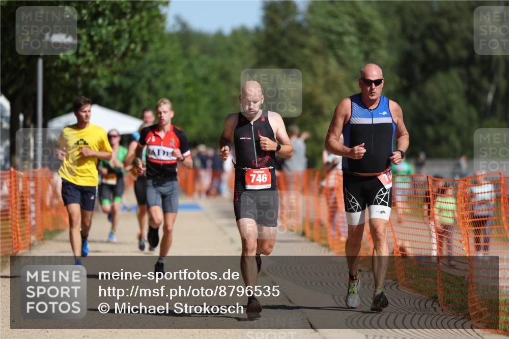 07.09.2025 - 19. Norderstedt Triathlon Michael Strokosch http://msf.ph/oto/8796535 07.09.2025 11:55:22 Laufen 228, 710, 746, 1164, 1173, 1202 meine-sportfotos.de