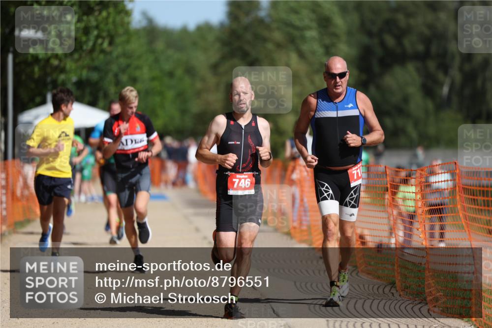 07.09.2025 - 19. Norderstedt Triathlon Michael Strokosch http://msf.ph/oto/8796551 07.09.2025 11:55:22 Laufen 228, 710, 746, 1164, 1173, 1202 meine-sportfotos.de