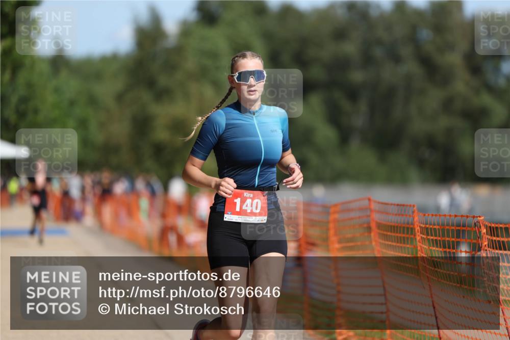 07.09.2025 - 19. Norderstedt Triathlon Michael Strokosch http://msf.ph/oto/8796646 07.09.2025 12:20:07 Laufen 140, 1225, 1278 meine-sportfotos.de