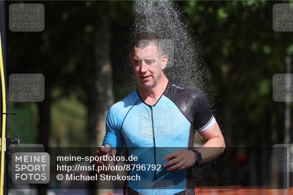 07.09.2025 - 19. Norderstedt Triathlon Michael Strokosch http://msf.ph/oto/8796792 07.09.2025 11:55:32 Laufen 734, 1164, 1173 meine-sportfotos.de
