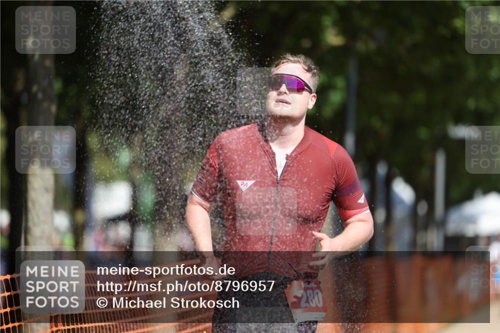 07.09.2025 - 19. Norderstedt Triathlon Michael Strokosch http://msf.ph/oto/8796957 07.09.2025 12:21:02 Laufen 280, 1258 meine-sportfotos.de