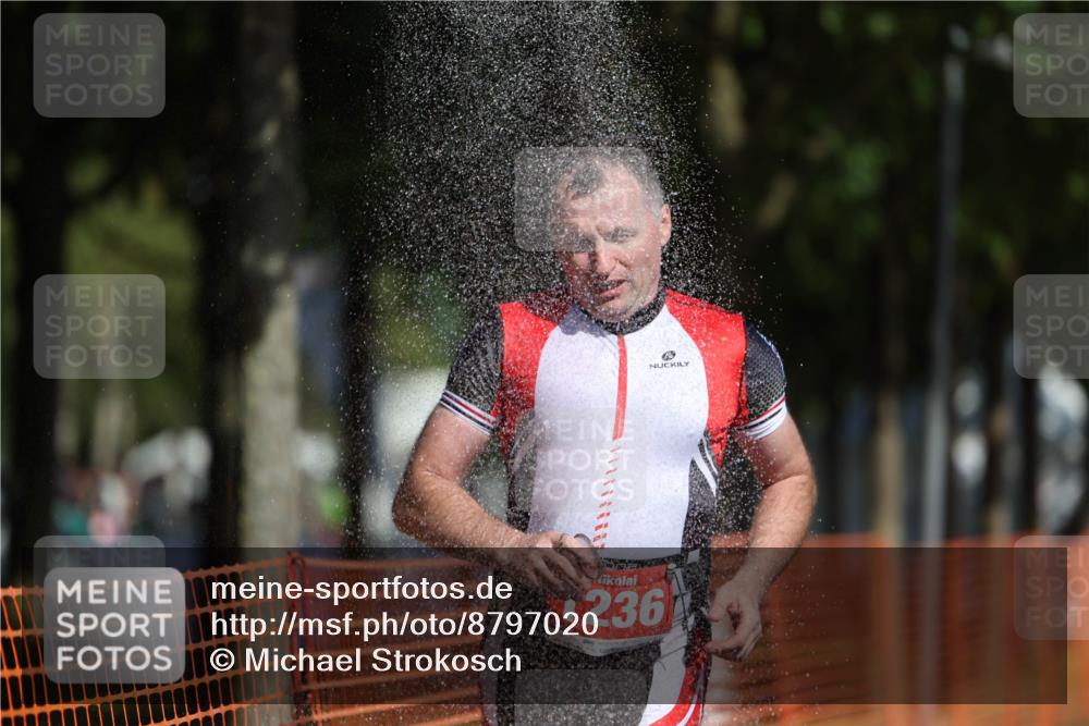 07.09.2025 - 19. Norderstedt Triathlon Michael Strokosch http://msf.ph/oto/8797020 07.09.2025 11:55:57 Laufen 1236 meine-sportfotos.de