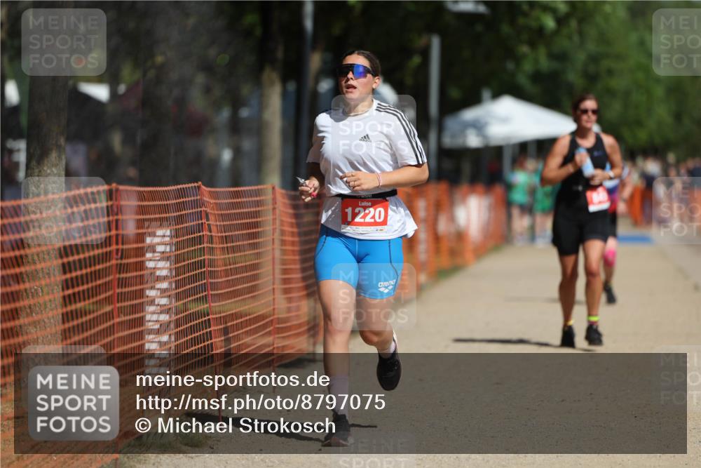 07.09.2025 - 19. Norderstedt Triathlon Michael Strokosch http://msf.ph/oto/8797075 07.09.2025 12:21:14 Laufen 168, 845, 1220 meine-sportfotos.de