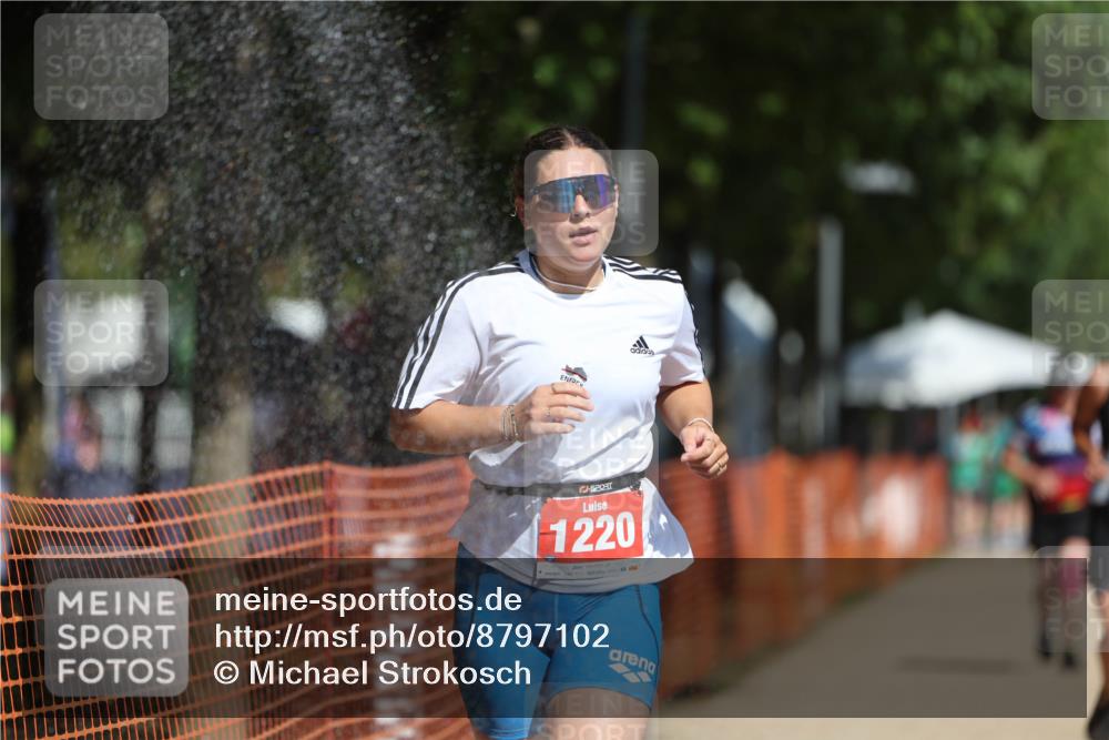 07.09.2025 - 19. Norderstedt Triathlon Michael Strokosch http://msf.ph/oto/8797102 07.09.2025 12:21:16 Laufen 168, 845, 1220 meine-sportfotos.de