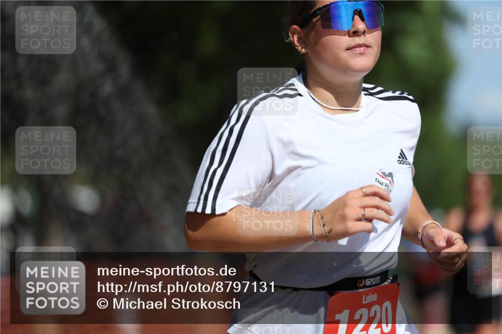07.09.2025 - 19. Norderstedt Triathlon Michael Strokosch http://msf.ph/oto/8797131 07.09.2025 12:21:17 Laufen 233, 845, 1220 meine-sportfotos.de
