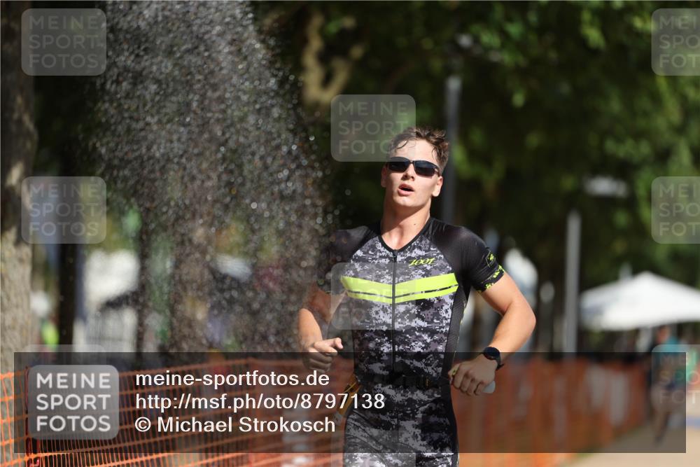 07.09.2025 - 19. Norderstedt Triathlon Michael Strokosch http://msf.ph/oto/8797138 07.09.2025 11:56:29 Laufen 1155, 1175 meine-sportfotos.de