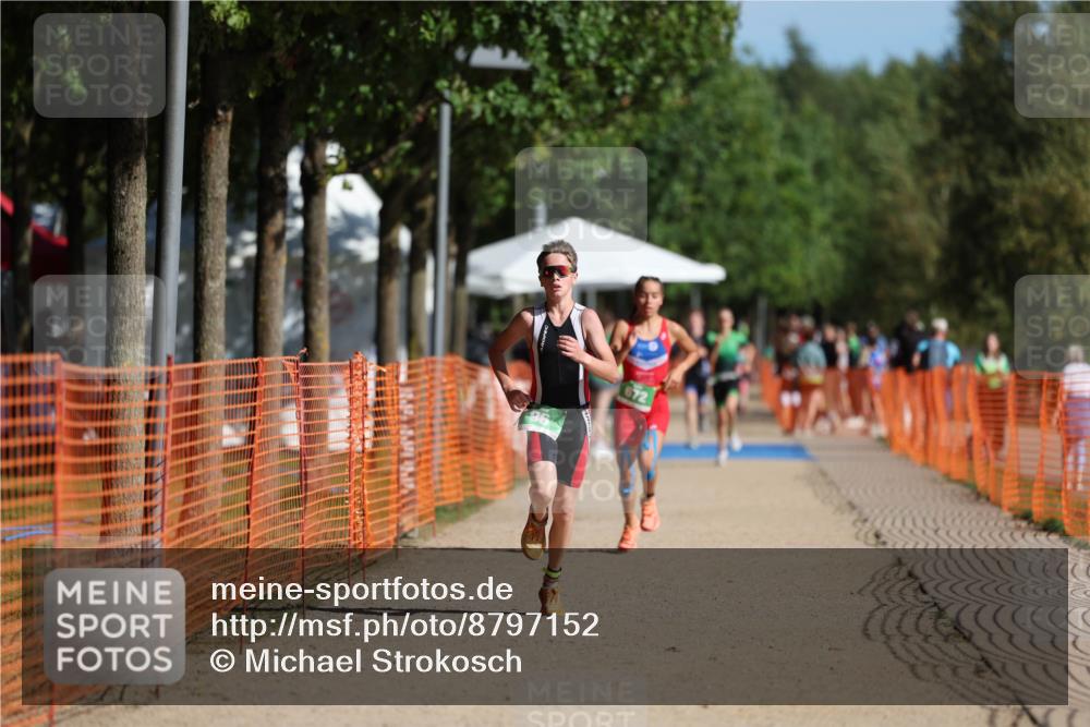 07.09.2025 - 19. Norderstedt Triathlon Michael Strokosch http://msf.ph/oto/8797152 07.09.2025 10:53:41 Laufen 96, 672 meine-sportfotos.de