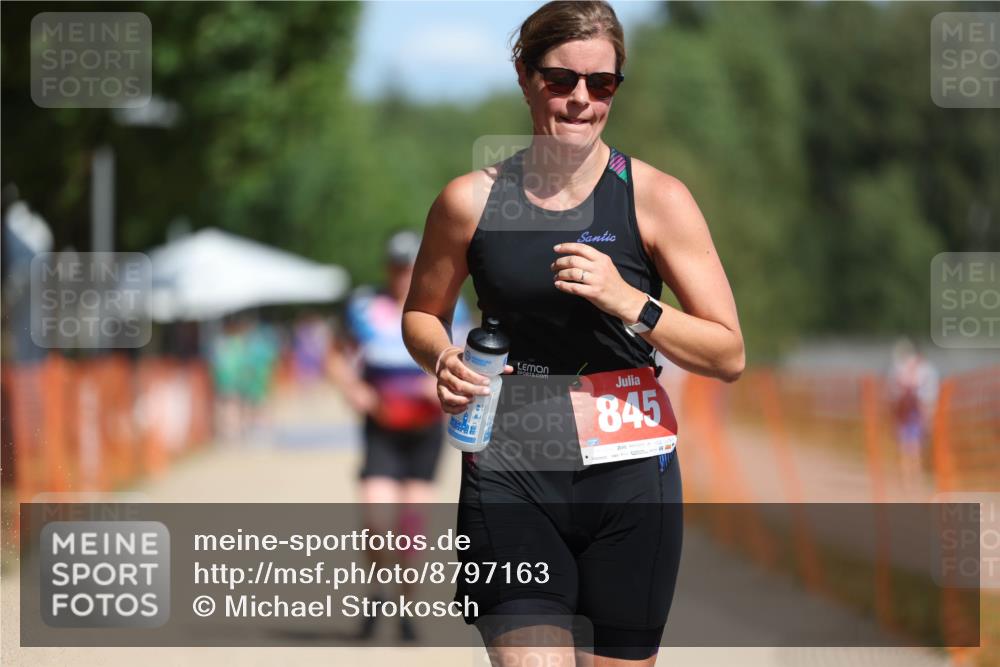 07.09.2025 - 19. Norderstedt Triathlon Michael Strokosch http://msf.ph/oto/8797163 07.09.2025 12:21:21 Laufen 233, 845 meine-sportfotos.de