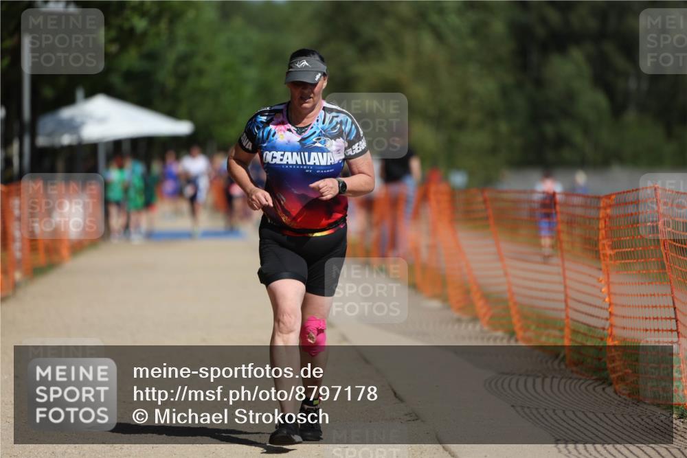 07.09.2025 - 19. Norderstedt Triathlon Michael Strokosch http://msf.ph/oto/8797178 07.09.2025 12:21:23 Laufen 233, 845 meine-sportfotos.de
