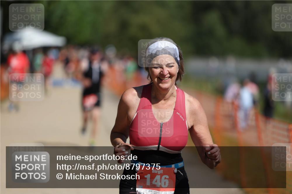 07.09.2025 - 19. Norderstedt Triathlon Michael Strokosch http://msf.ph/oto/8797375 07.09.2025 12:22:22 Laufen 146, 731, 1272 meine-sportfotos.de