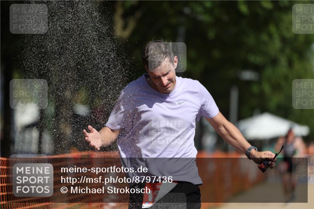 07.09.2025 - 19. Norderstedt Triathlon Michael Strokosch http://msf.ph/oto/8797436 07.09.2025 11:56:47 Laufen 1274 meine-sportfotos.de
