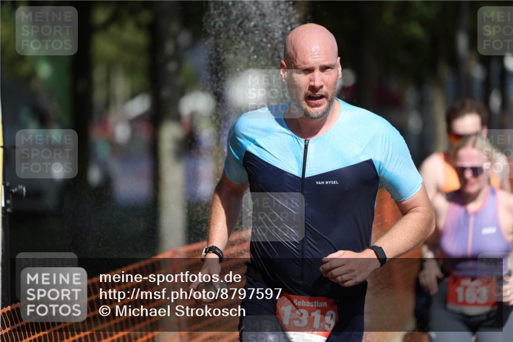 07.09.2025 - 19. Norderstedt Triathlon Michael Strokosch http://msf.ph/oto/8797597 07.09.2025 12:22:57 Laufen 162, 163, 164, 1233, 1319 meine-sportfotos.de