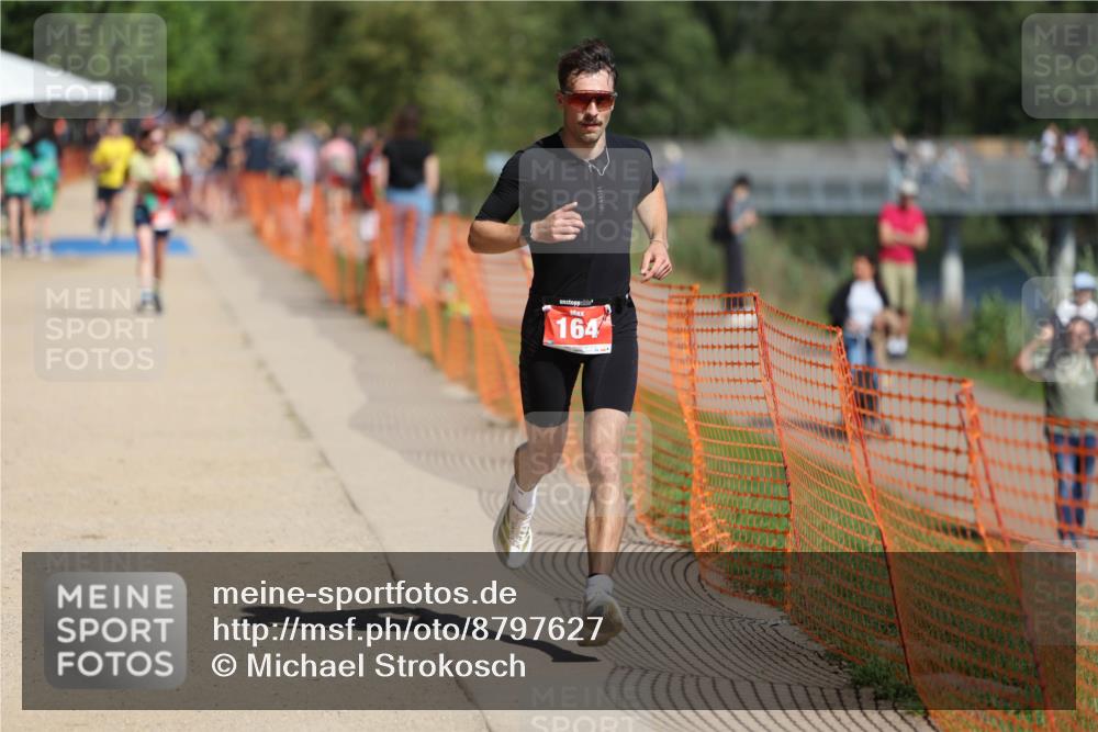 07.09.2025 - 19. Norderstedt Triathlon Michael Strokosch http://msf.ph/oto/8797627 07.09.2025 12:23:02 Laufen 162, 164 meine-sportfotos.de