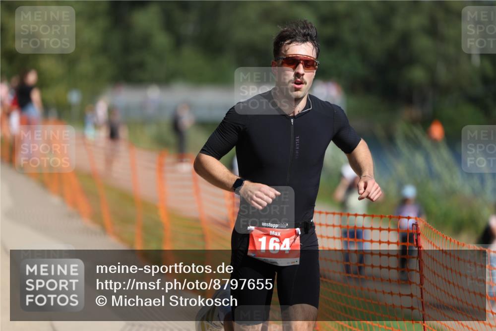 07.09.2025 - 19. Norderstedt Triathlon Michael Strokosch http://msf.ph/oto/8797655 07.09.2025 12:23:04 Laufen 164 meine-sportfotos.de