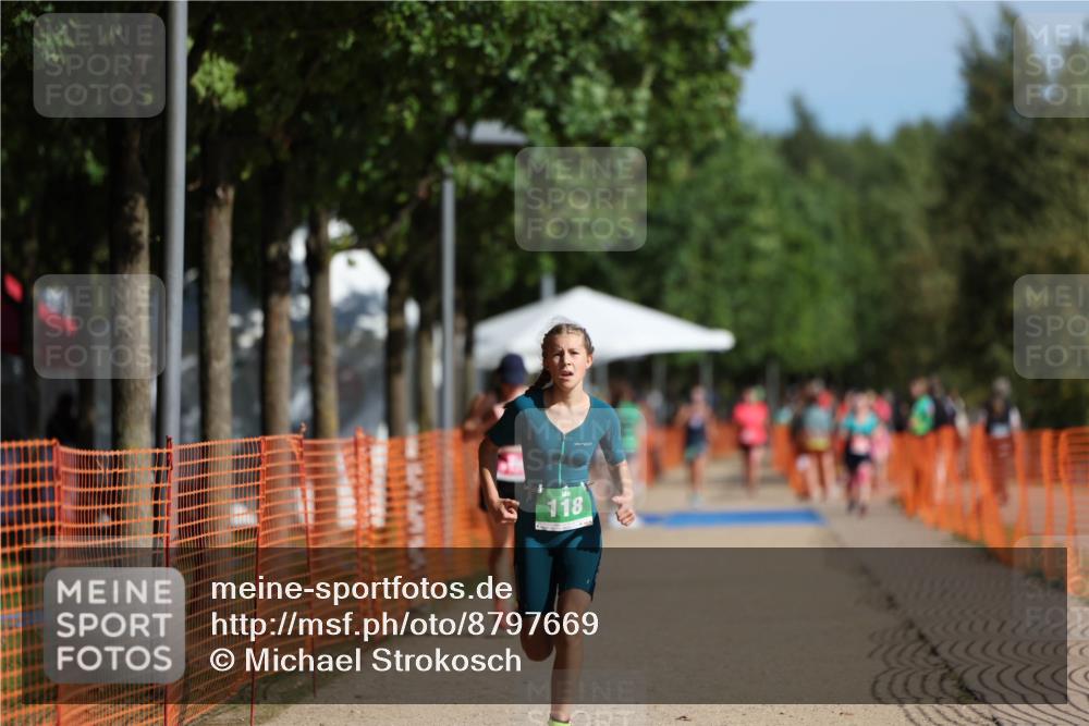 07.09.2025 - 19. Norderstedt Triathlon Michael Strokosch http://msf.ph/oto/8797669 07.09.2025 10:54:02 Laufen 93, 118 meine-sportfotos.de
