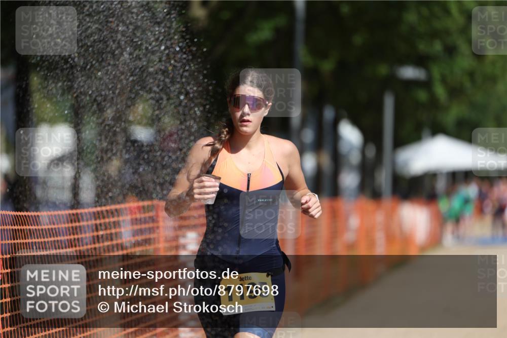 07.09.2025 - 19. Norderstedt Triathlon Michael Strokosch http://msf.ph/oto/8797698 07.09.2025 11:57:06 Laufen 768, 1176, 1195 meine-sportfotos.de