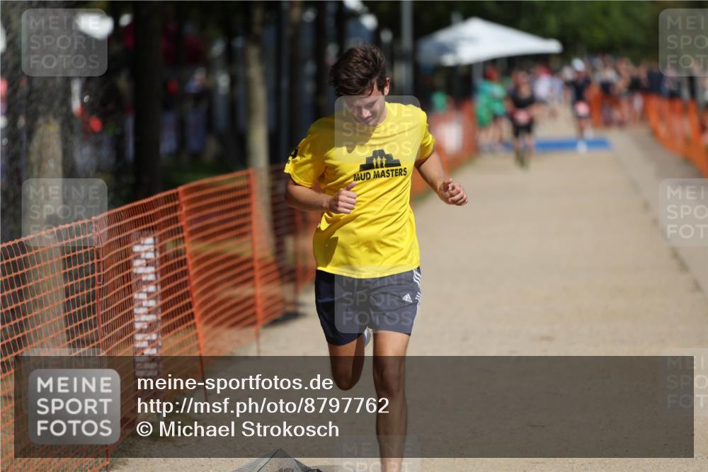 07.09.2025 - 19. Norderstedt Triathlon Michael Strokosch http://msf.ph/oto/8797762 07.09.2025 12:23:23 Laufen 148, 228 meine-sportfotos.de