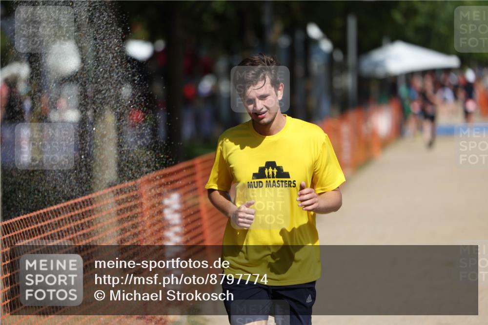 07.09.2025 - 19. Norderstedt Triathlon Michael Strokosch http://msf.ph/oto/8797774 07.09.2025 12:23:24 Laufen 148, 228 meine-sportfotos.de