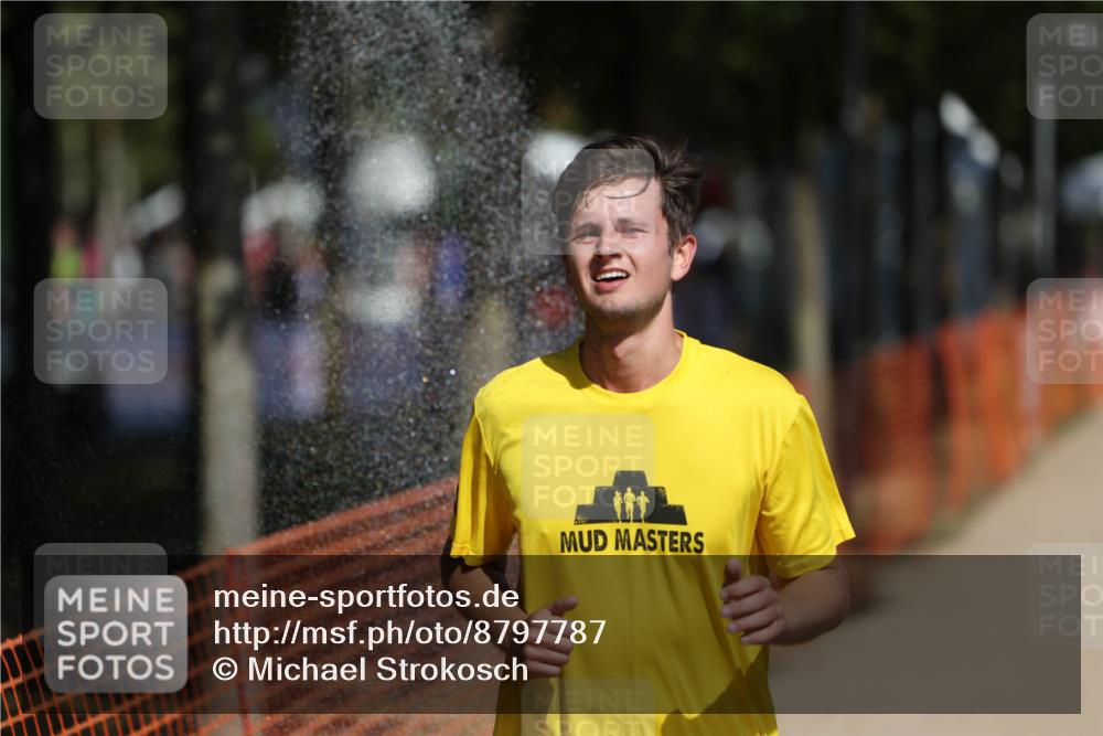 07.09.2025 - 19. Norderstedt Triathlon Michael Strokosch http://msf.ph/oto/8797787 07.09.2025 12:23:25 Laufen 148, 228 meine-sportfotos.de